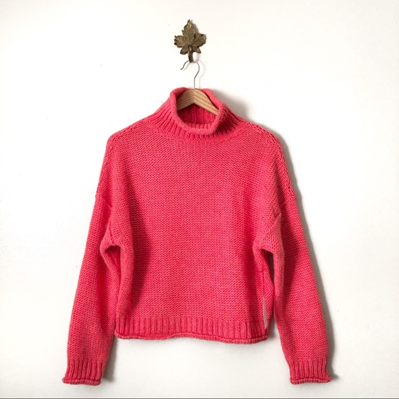 Anthropologie Sweaters - Anthropologie Oversize Pink Mock neck sweater XS